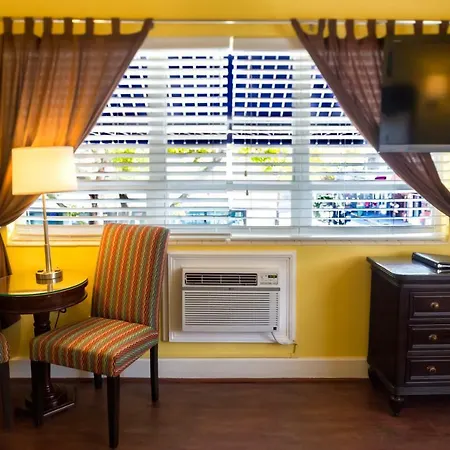 Pegasus International Hotel Key West Exterior photo